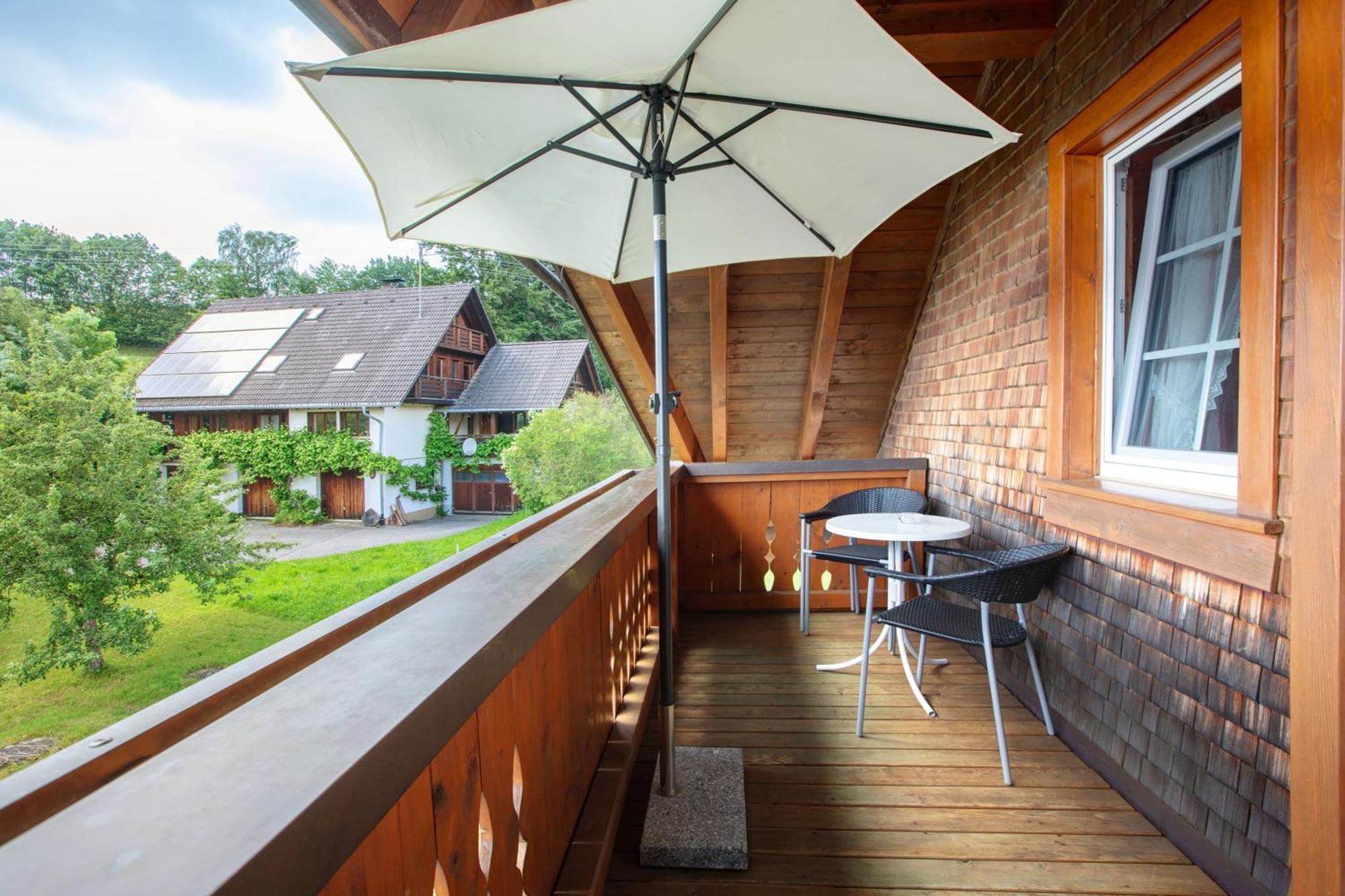 Haus Schlageter Apartment Dachsberg im Schwarzwald ภายนอก รูปภาพ